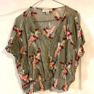 Size M, army green with flowers